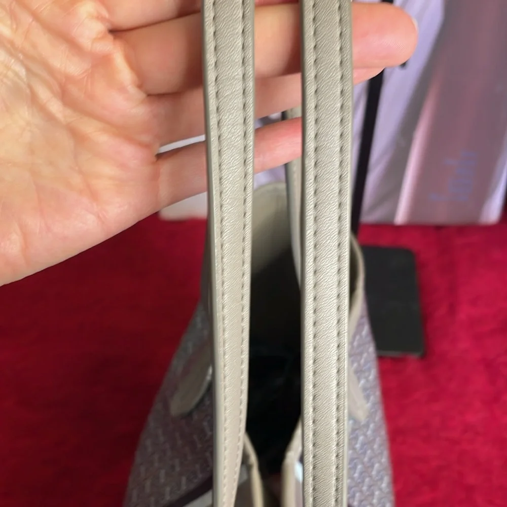 TORY BURCH GEMINI LINK TAUPE NAVY PRINTED TOTE BAG